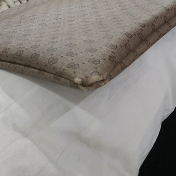 Vintage GUCCI Tote - Picture 3 of 7